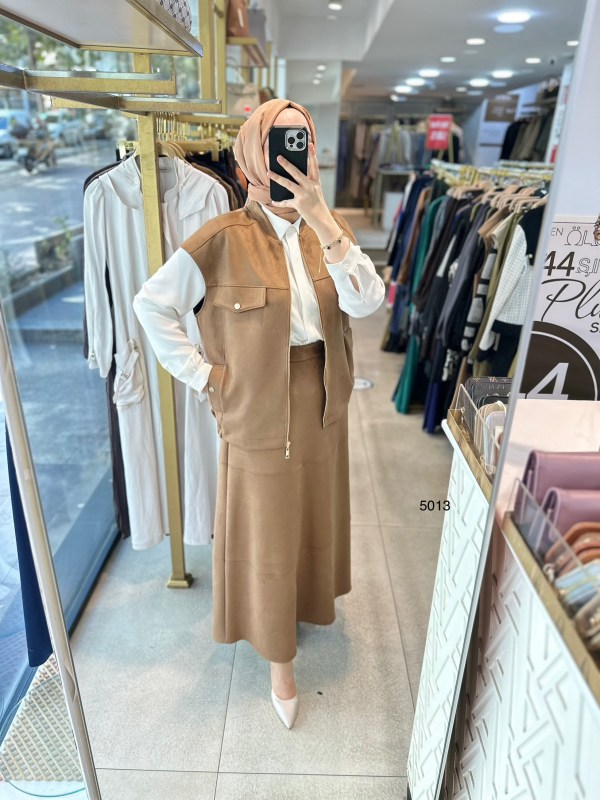 5013 Tığ Triko Nubuk Yelekli Etekli Takım