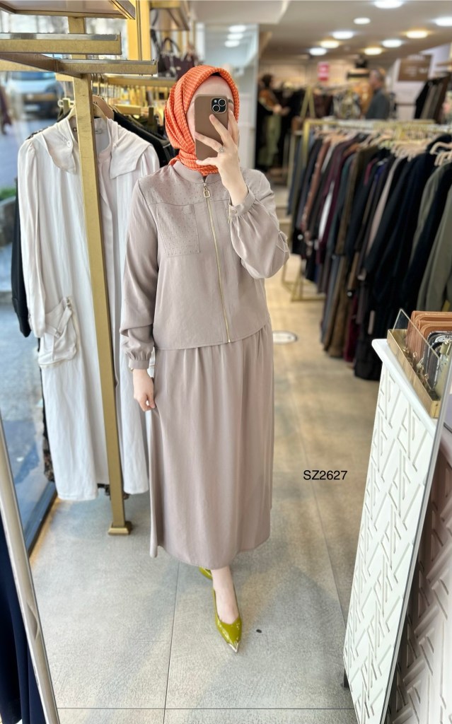 SZ2627 Selma Zaferoğlu Taşlı Fermuarlı Takım