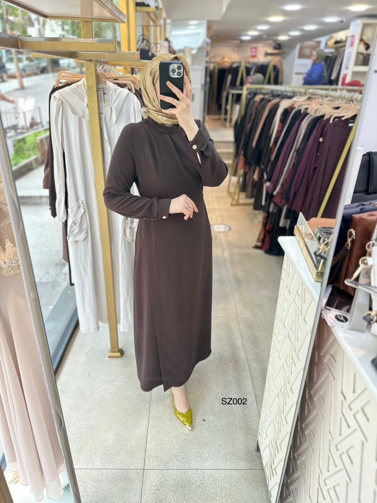 SZ002 Düğme Detaylı Elbise